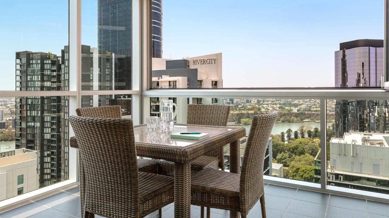 Oaks Brisbane Festival Suites Exterior photo