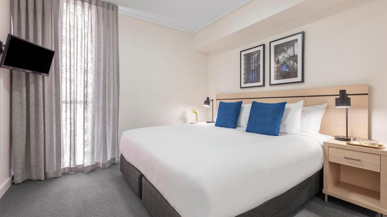 Oaks Brisbane Festival Suites Exterior photo